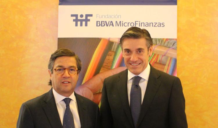 El Director General de la FMBBVA, Javier Flores, con el Presidente del BID, Luis Alberto Moreno