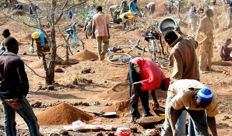 La norma busca evitar que el comercio de minerales sirva para financiar conflictos armados y provoque vulneraciones de derechos humanos en África ©AP Images/European Union-EP